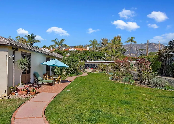 Garden Cottage At Miramar Beach With Shared Deck